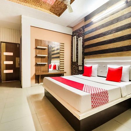 Oyo 47630 Grand Villa Moga Екстер'єр фото