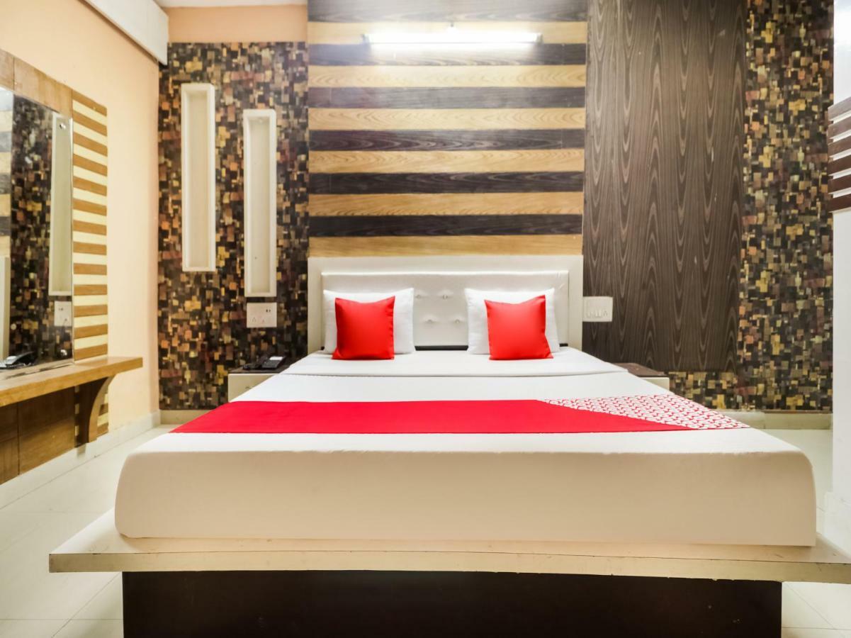 Oyo 47630 Grand Villa Moga Екстер'єр фото