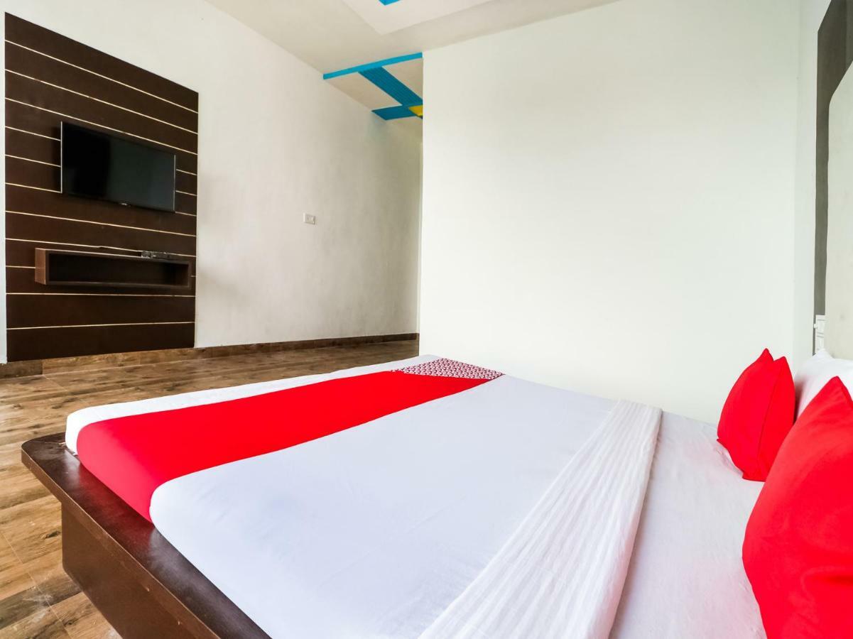 Oyo 47630 Grand Villa Moga Екстер'єр фото